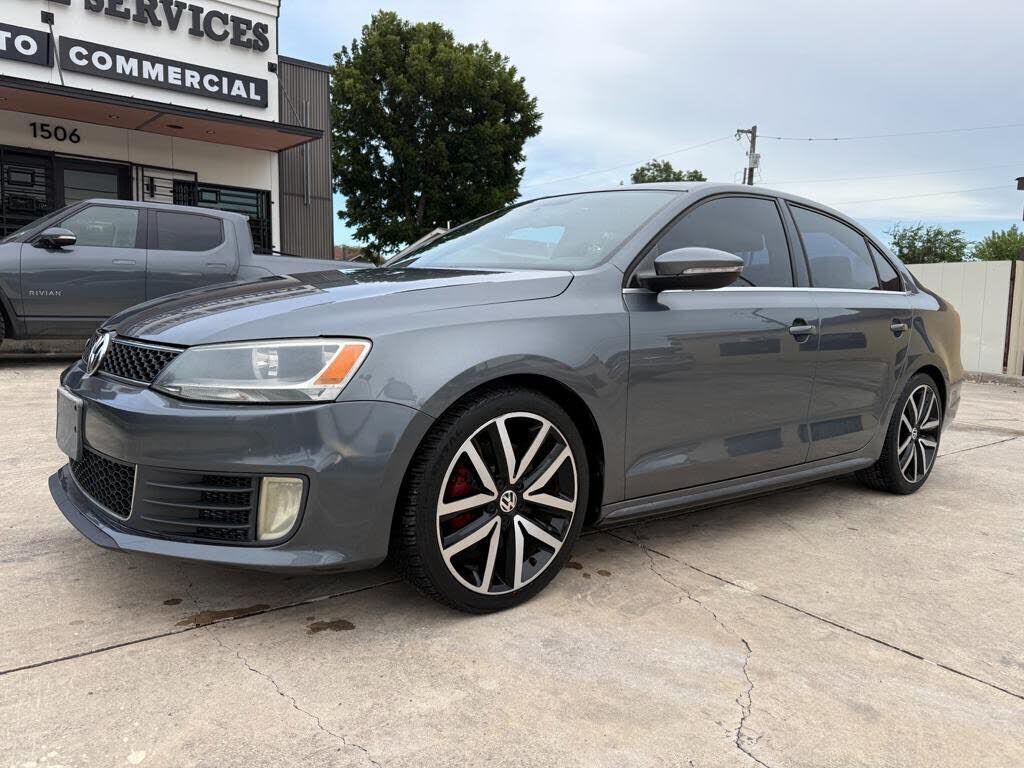 2012 VOLKSWAGEN Jetta