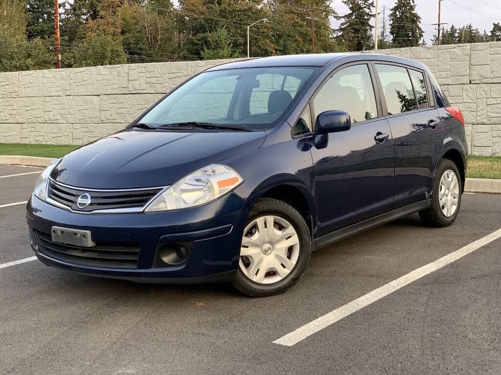 2012 NISSAN Versa