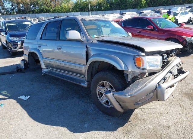 2002 TOYOTA 4-Runner