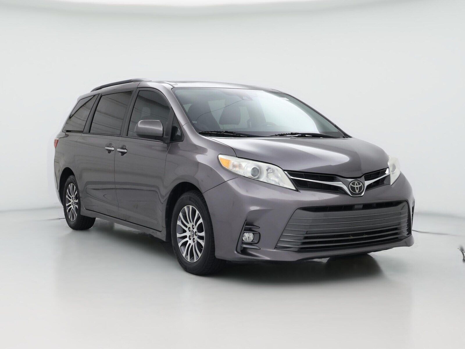 2019 TOYOTA Sienna