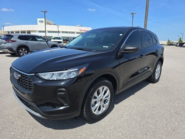 2023 FORD Escape