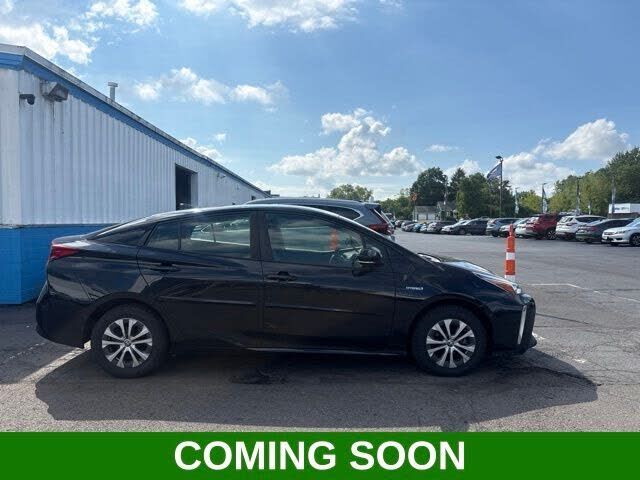 2019 TOYOTA PRIUS