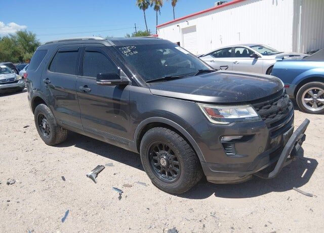 2018 FORD Explorer