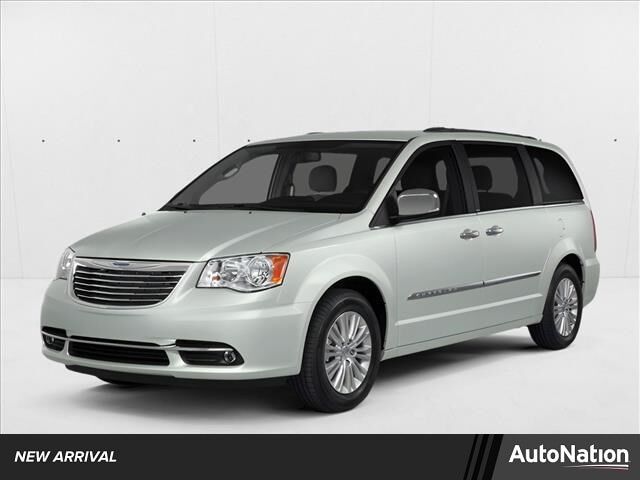 2014 CHRYSLER Town and Country