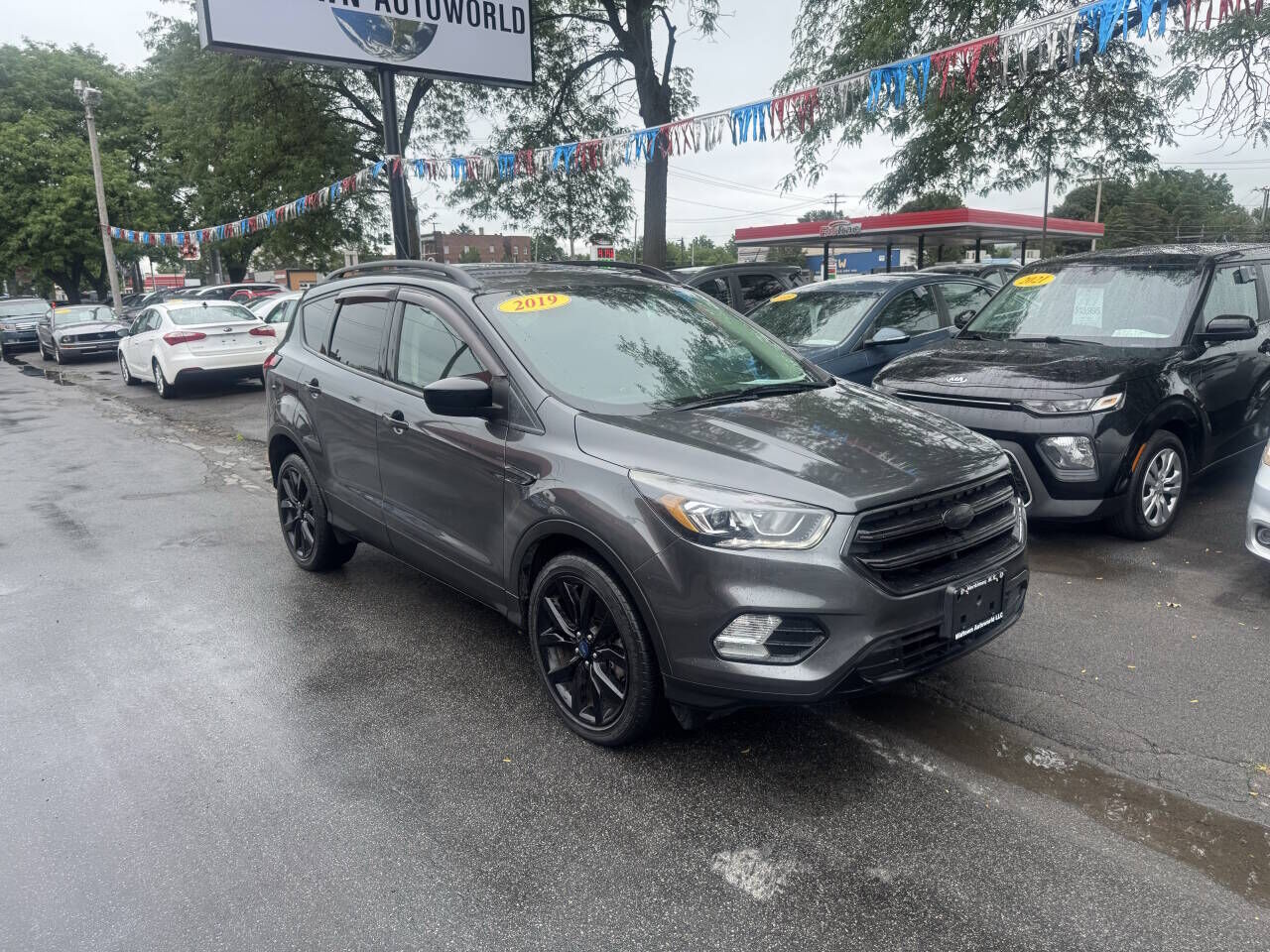 2019 FORD Escape