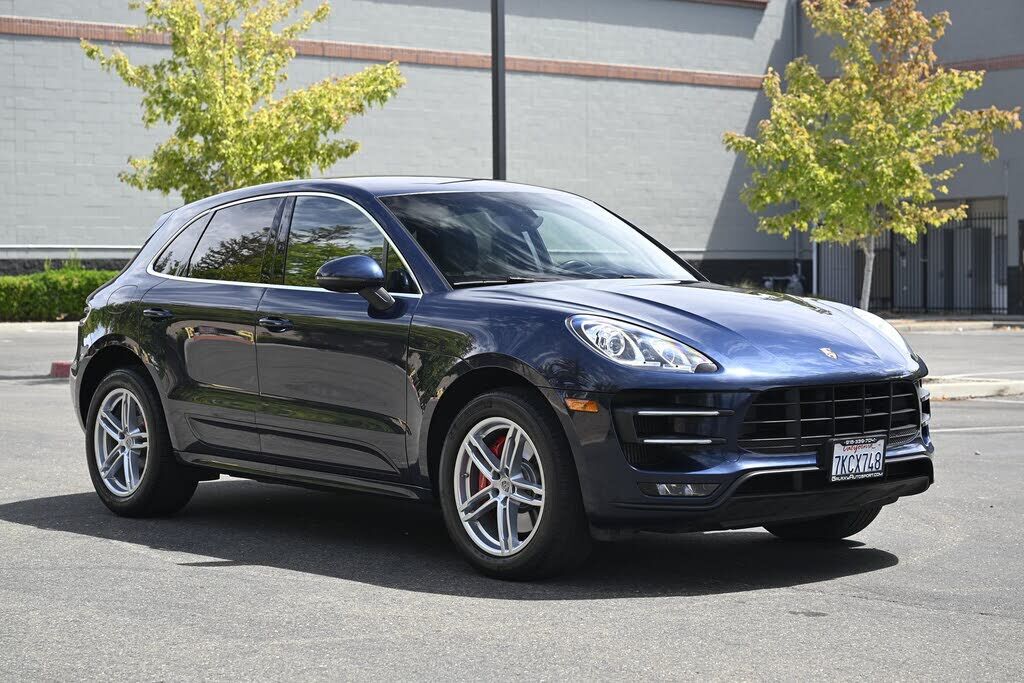 2015 PORSCHE Macan