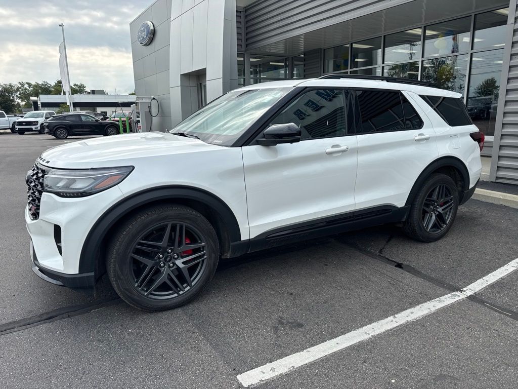 2025 FORD Explorer