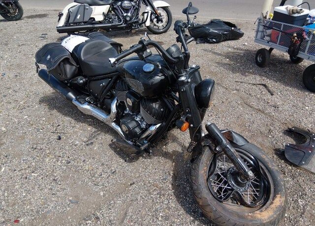 2022 INDIAN MOTORCYCLE Chief Bobber