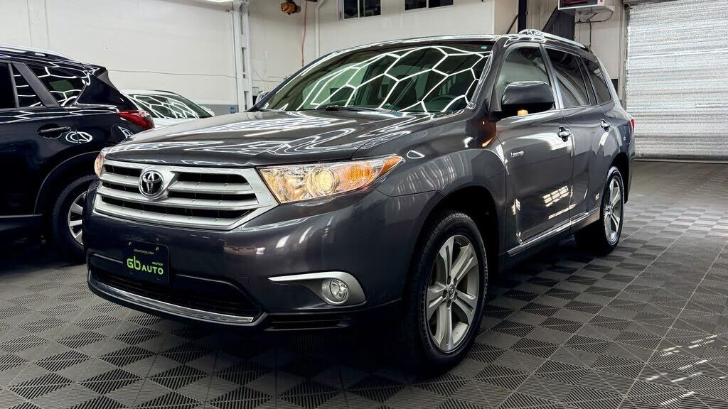 2012 TOYOTA Highlander
