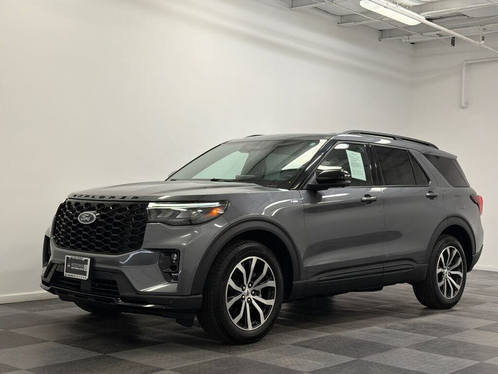 2025 FORD Explorer