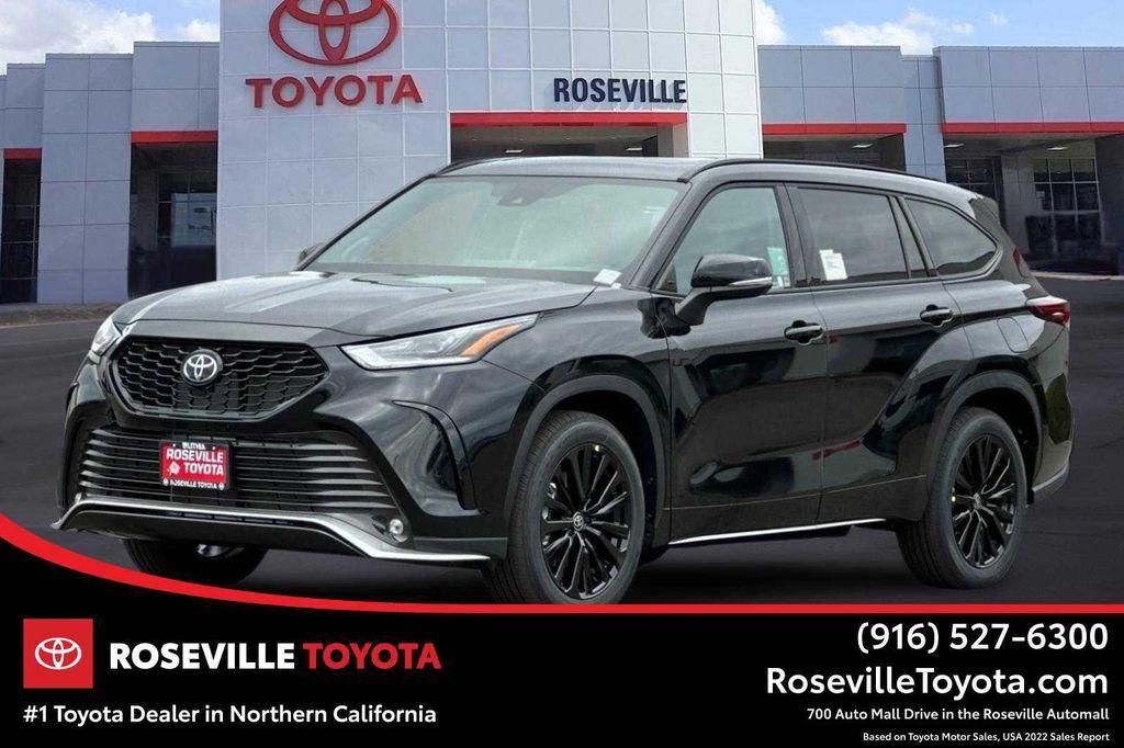 2026 TOYOTA Highlander
