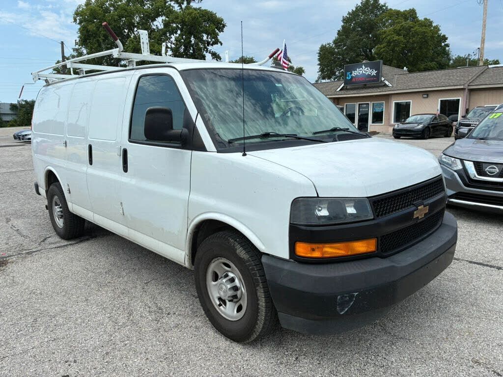 2019 CHEVROLET Express