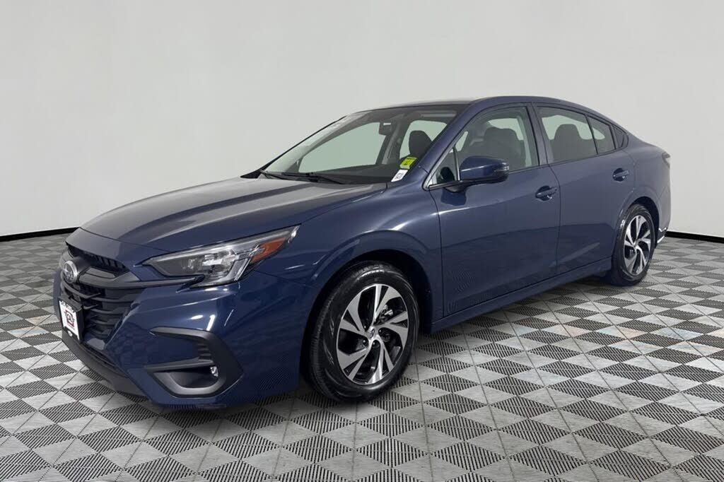 2025 SUBARU Legacy