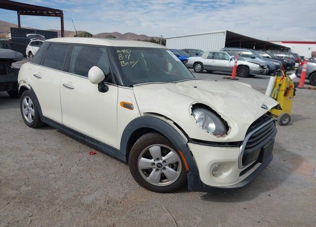 2016 MINI Cooper