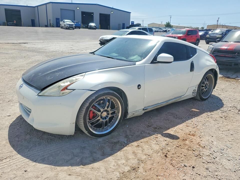 2009 NISSAN 370Z