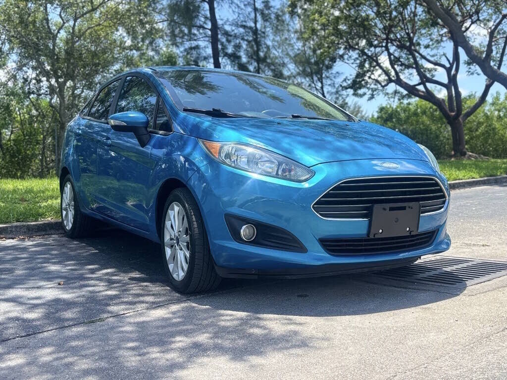 2014 FORD Fiesta