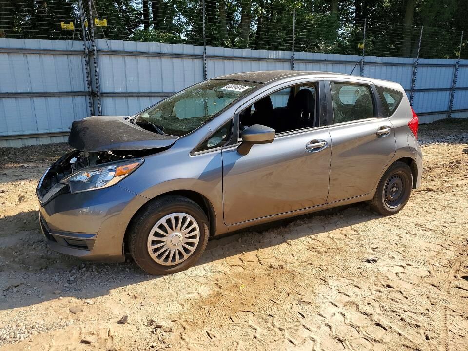 2017 NISSAN Versa