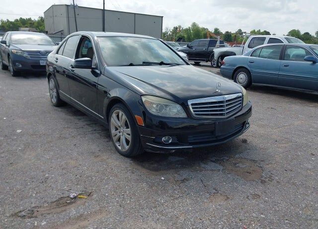 2011 MERCEDES-BENZ C-Class
