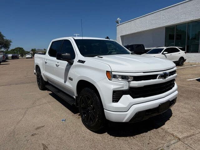 2024 CHEVROLET Silverado