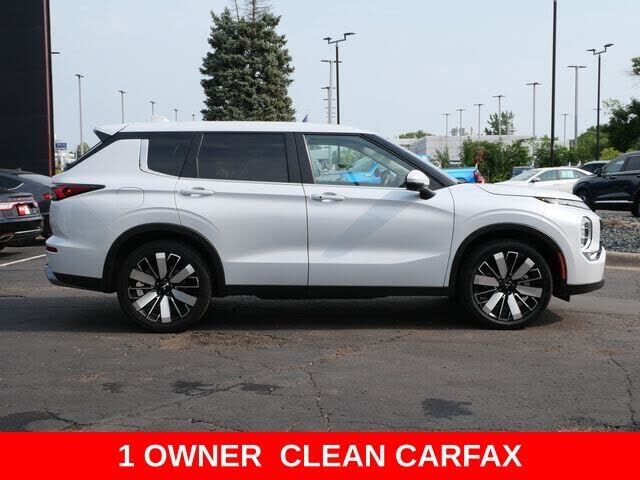 2025 MITSUBISHI Outlander
