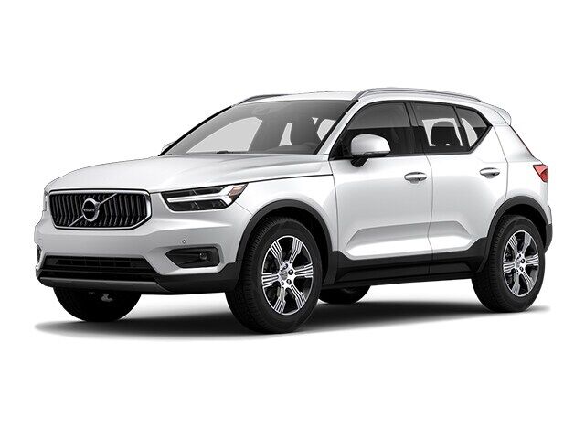 2020 VOLVO XC40