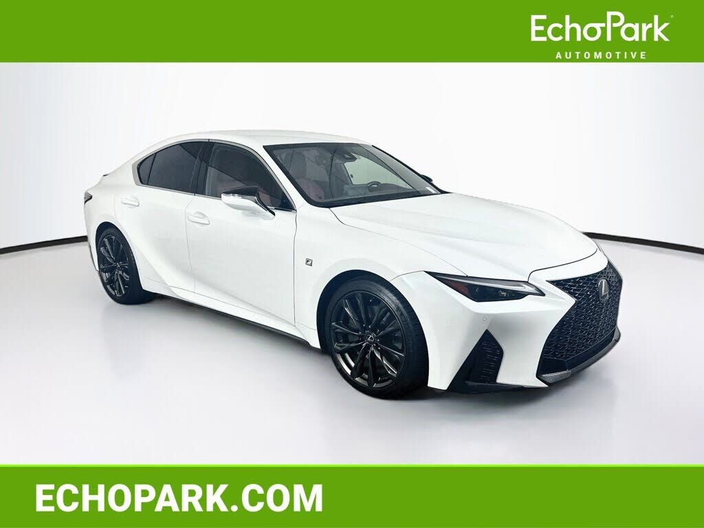 2021 LEXUS IS