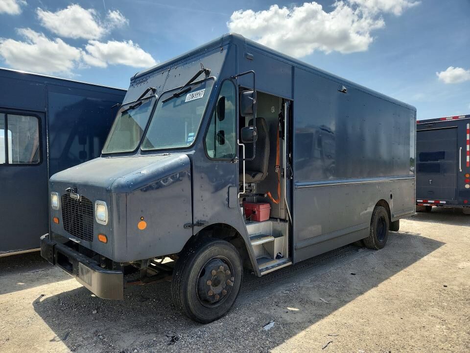 2020 FREIGHTLINER MT 45G Front Gasoline Engine Walk in Van Chassis