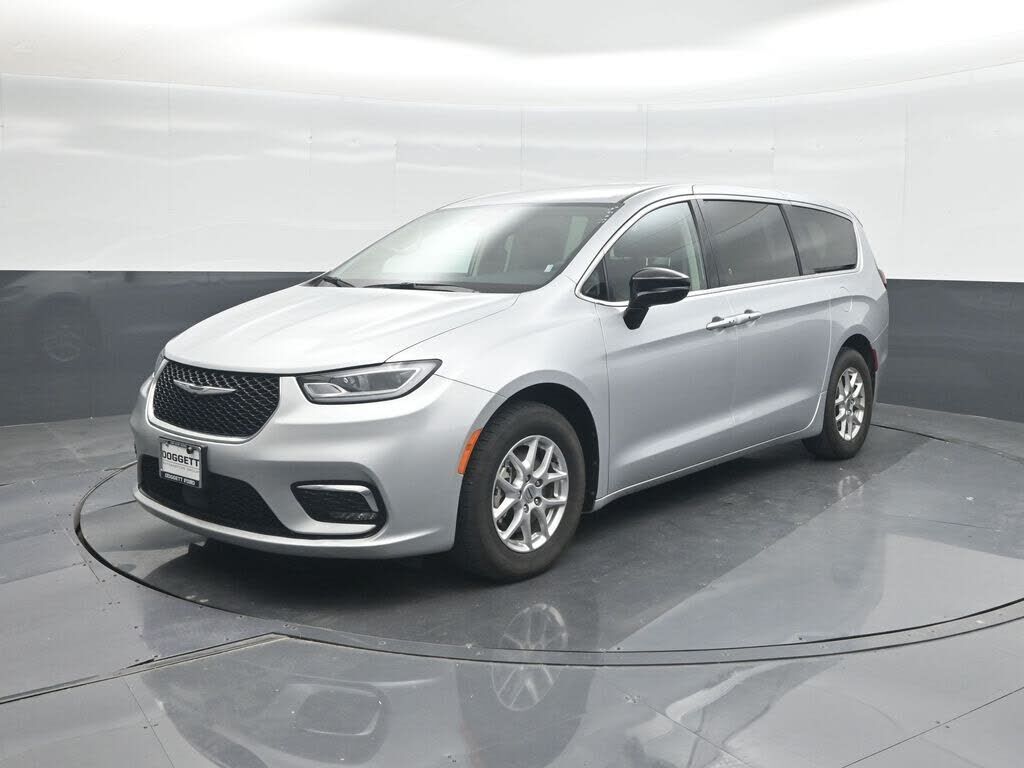 2024 CHRYSLER Pacifica