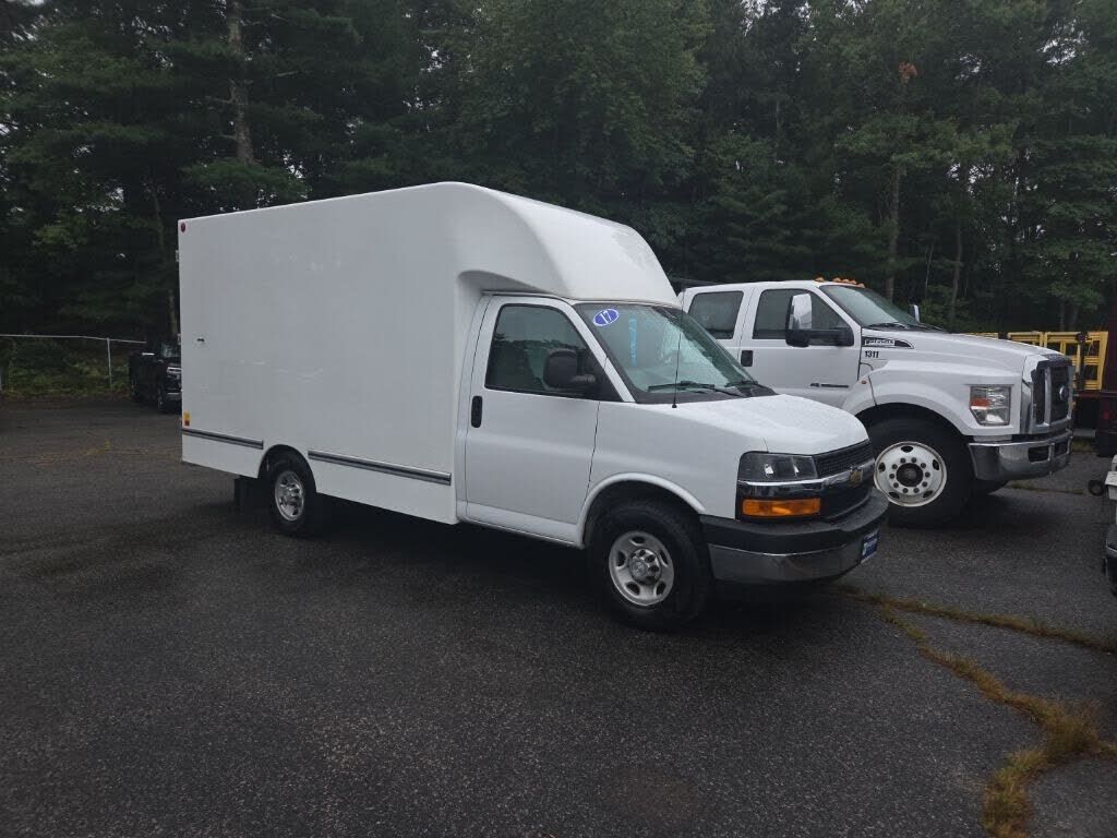 2017 CHEVROLET Express