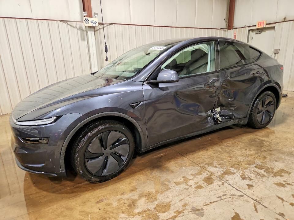 2026 TESLA Model Y