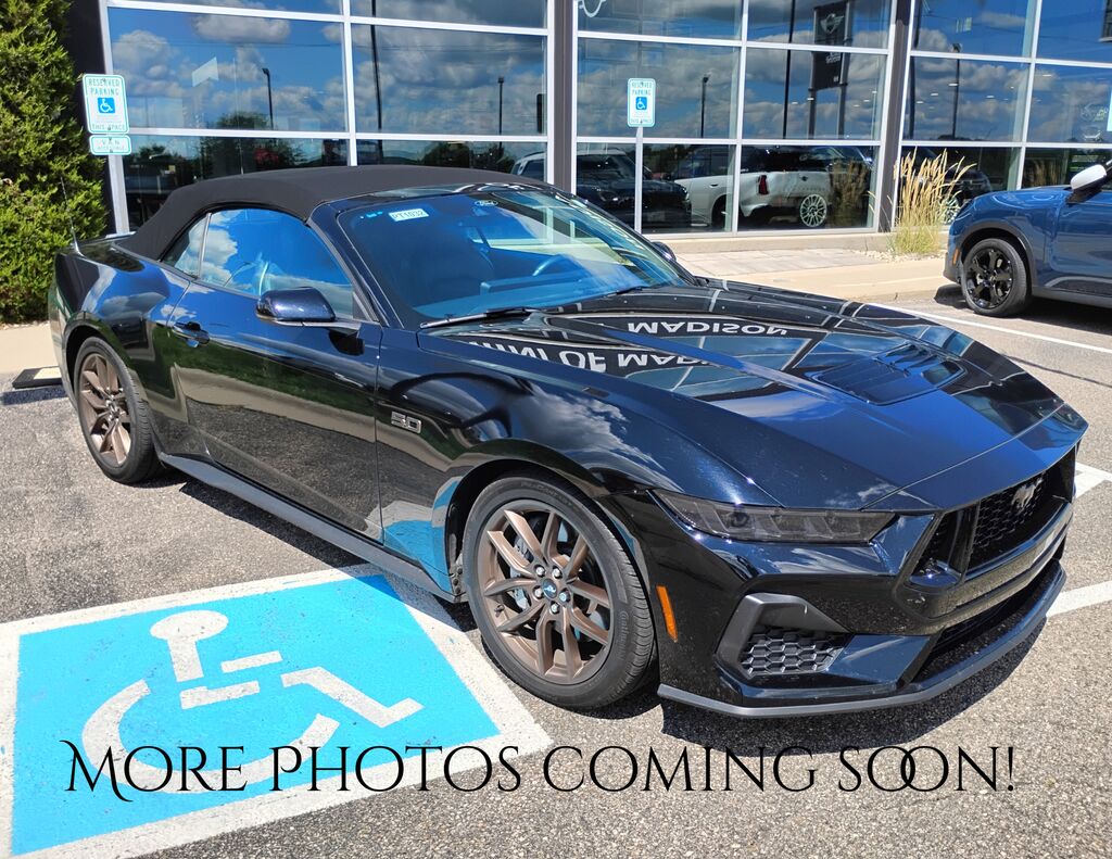 2025 FORD Mustang