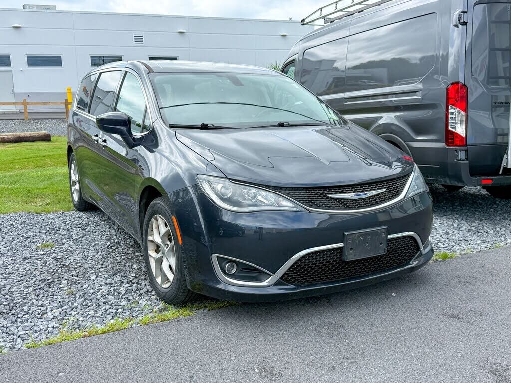 2019 CHRYSLER Pacifica