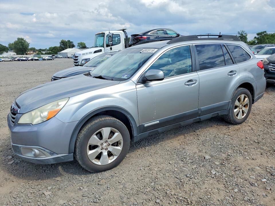 2011 SUBARU Outback