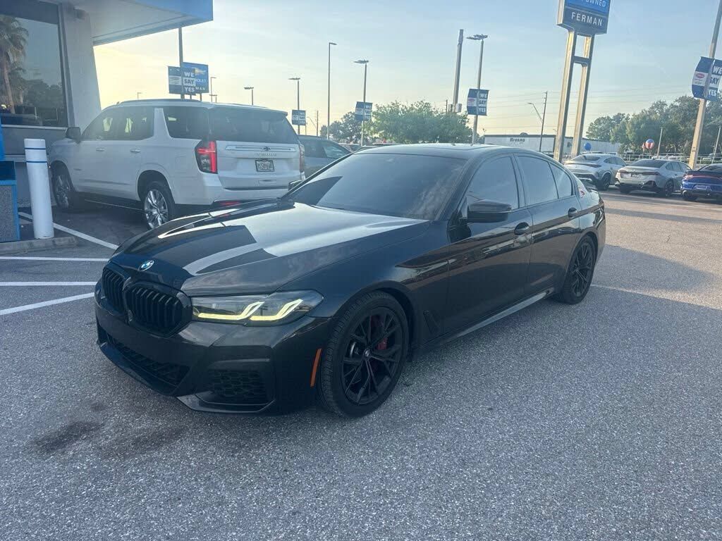 2022 BMW M5