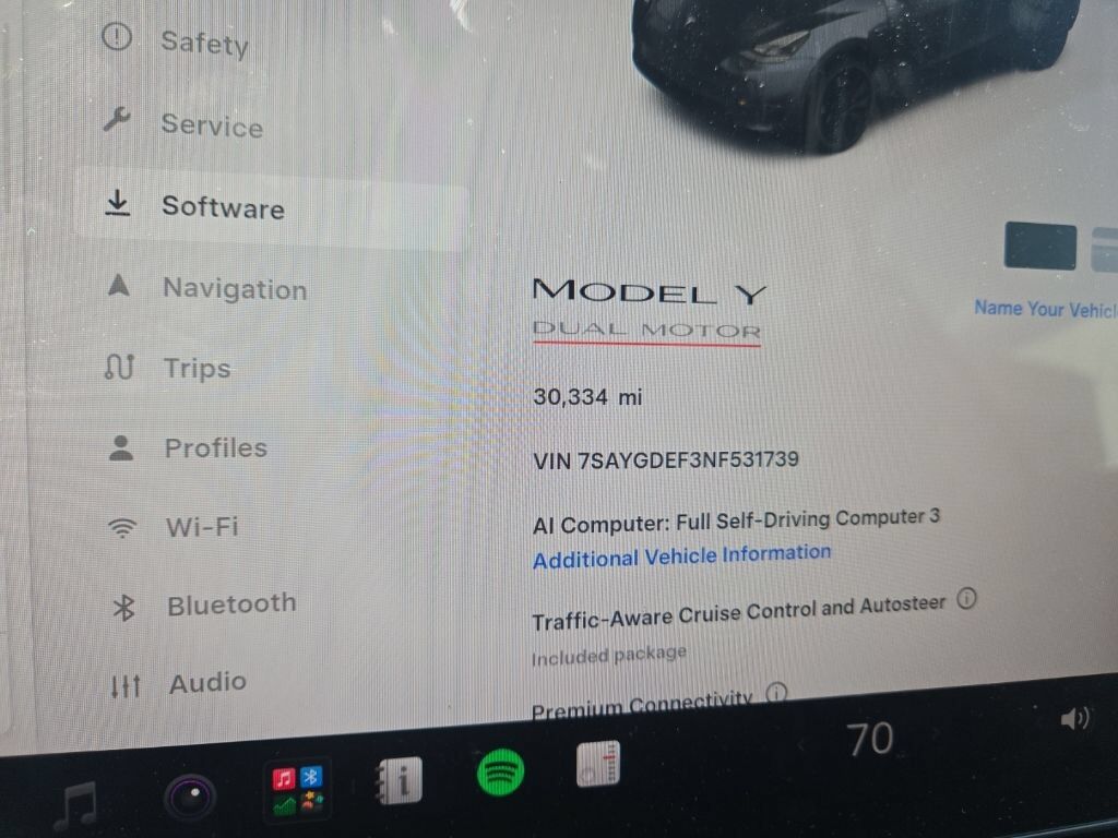 2022 TESLA Model Y