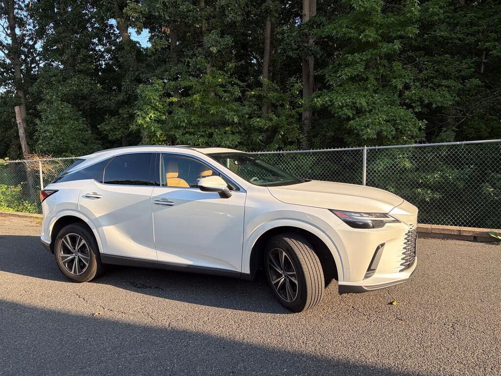 2023 LEXUS RX