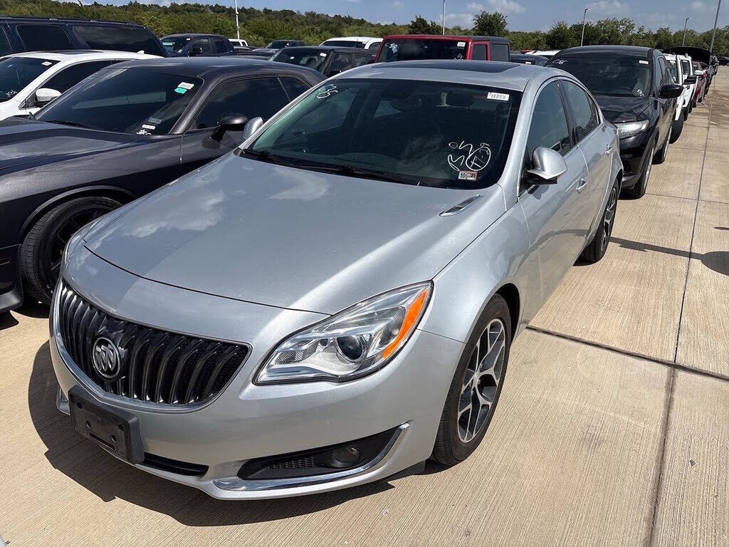 2017 BUICK Regal
