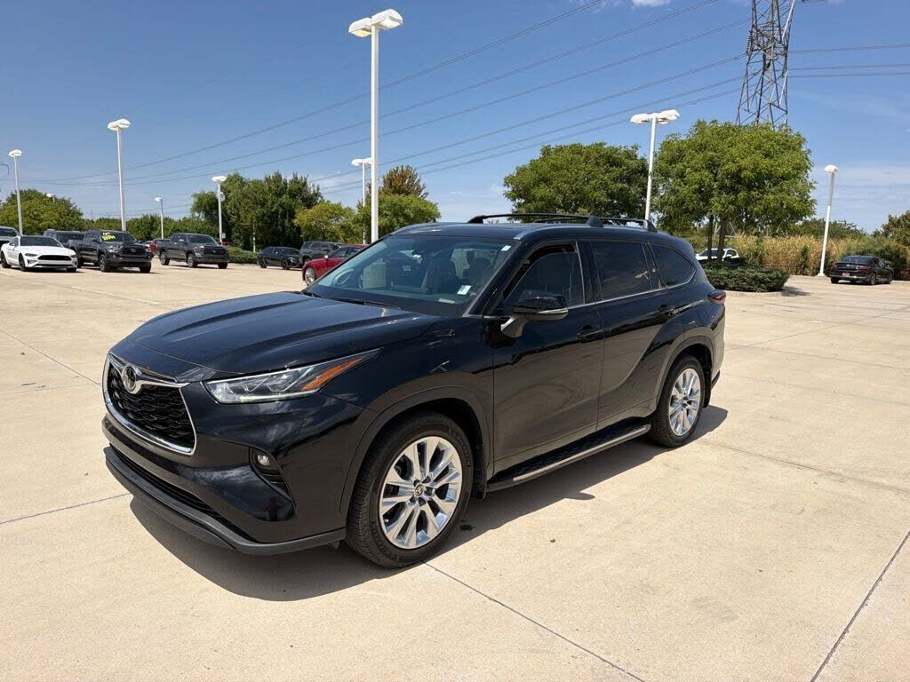 2024 TOYOTA Highlander