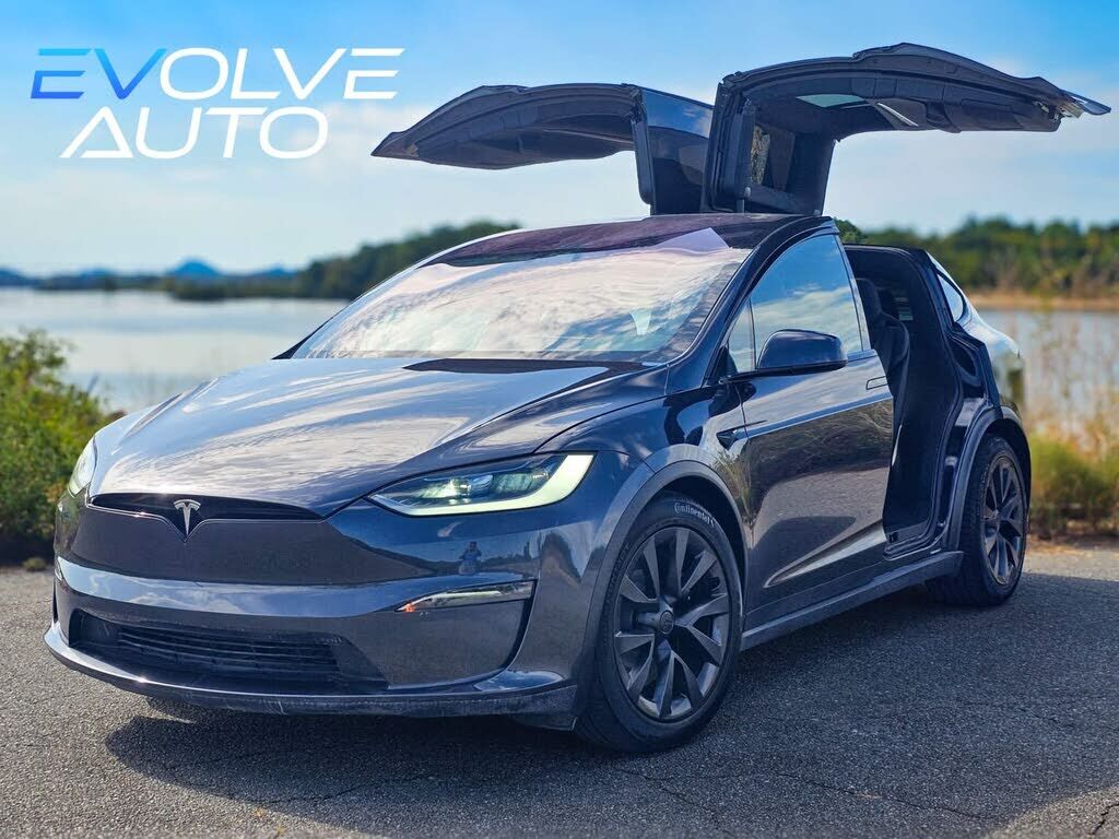 2025 TESLA Model X