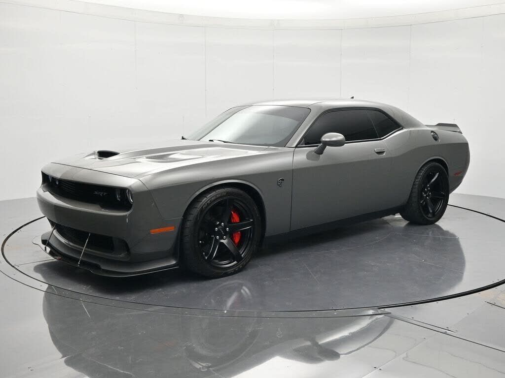 2017 DODGE Challenger