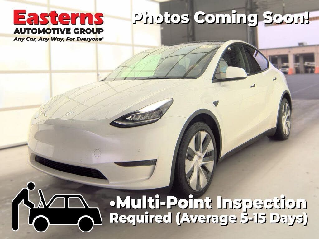 2022 TESLA Model Y