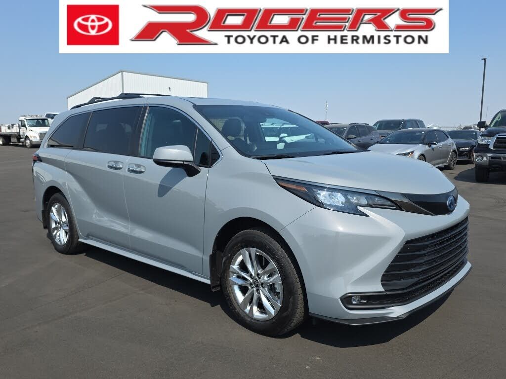 2023 TOYOTA Sienna