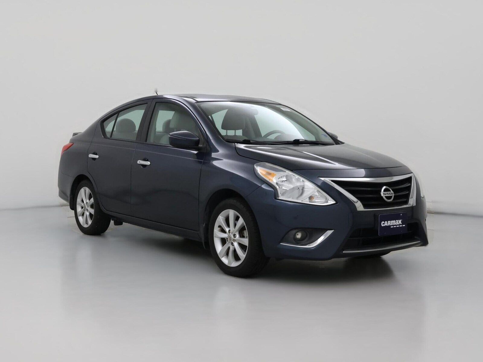 2015 NISSAN Versa