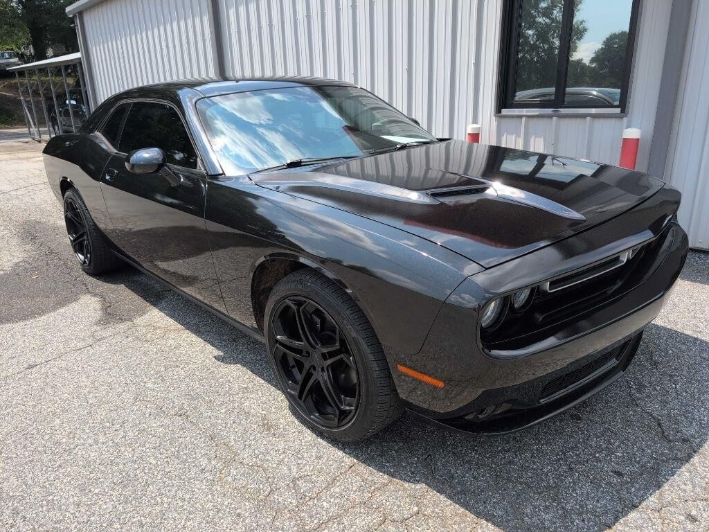 2017 DODGE Challenger