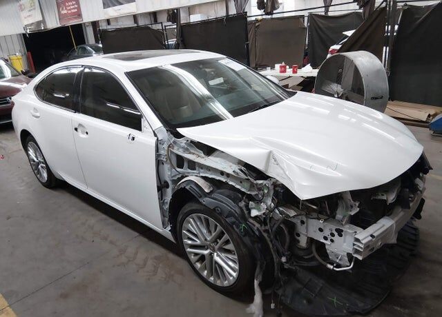 2014 LEXUS ES