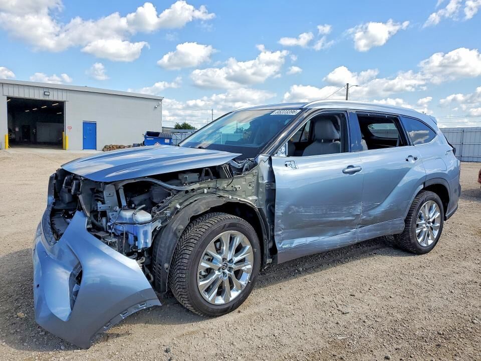 2022 TOYOTA Highlander