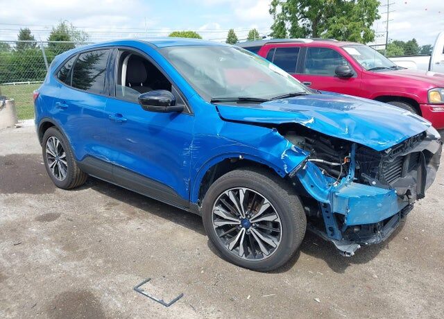 2021 FORD Escape
