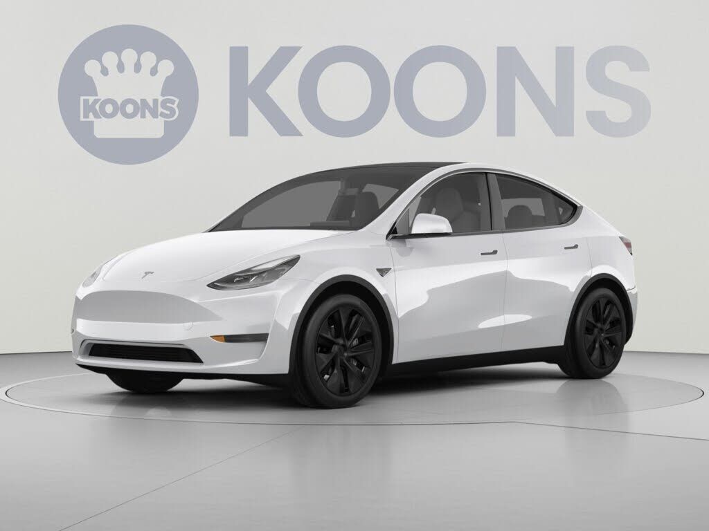 2025 TESLA Model Y