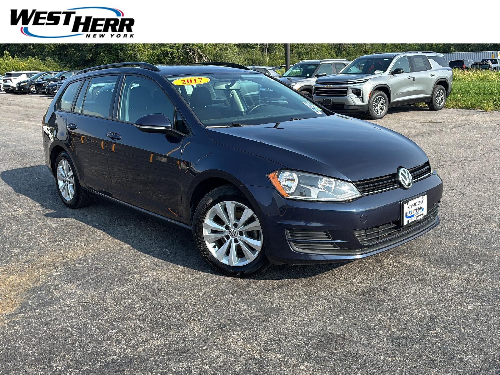 2017 VOLKSWAGEN Golf SportWagen