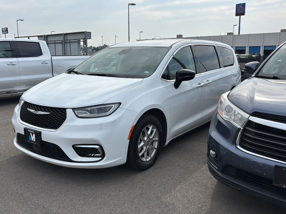 2024 CHRYSLER Pacifica